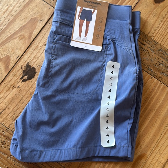 NWT Ladies Eddie Bauer cornflower blue Hiker Shorts - Picture 3 of 12